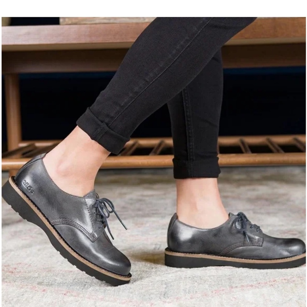Taos Work It Oxford Lace Up Leather Loafer Shoes Pewter Dark Gray 9 w/Cream Sole